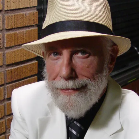 Lon Milo DuQuette – Autorenfoto