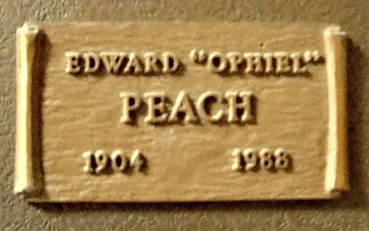 Ophiel (Edward C. Peach) – Autorenfoto