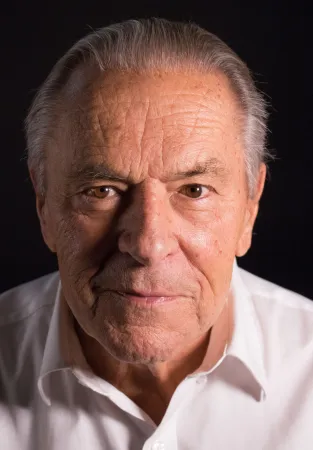 Stanislav Grof – Autorenfoto