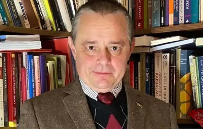 Thomas Karlsson – Autorenfoto