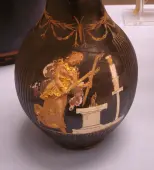 Hekate tanzt vor einem Altar